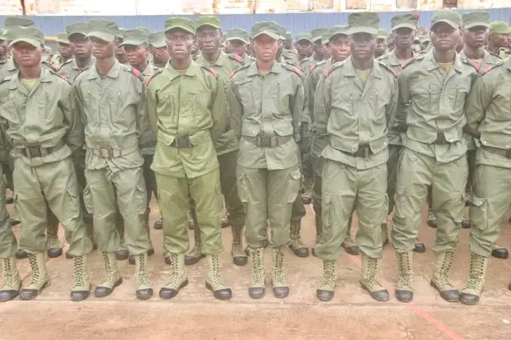 1.800 soldats formés en Ouganda des FACA accèdent au grade de Caporal