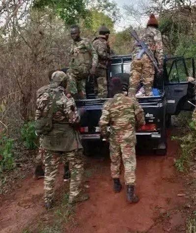 La Cheffe de village Gbokila 1 salue le renforcement des patrouilles des FACA et alliés russes dans sa localité