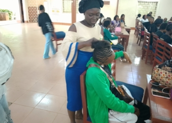 Des jeunes filles de différents arrondissements de Bangui formées sur la Manucure et la Pédicure