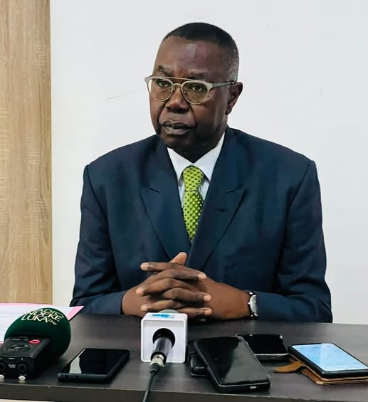 Affaire passeport de Dologuélé : le Porte-parole de la Présidence Albert Yaloké Mokpème clarifie les faits 