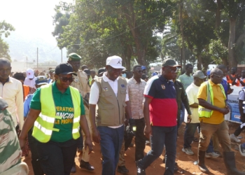 Le Premier Ministre Félix Moloua promet de construire le marché de Bégoua !