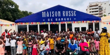 En prélude à la rentrée scolaire, la Maison Russe de Bangui célèbre la « Journée de la connaissance » avec les enfants