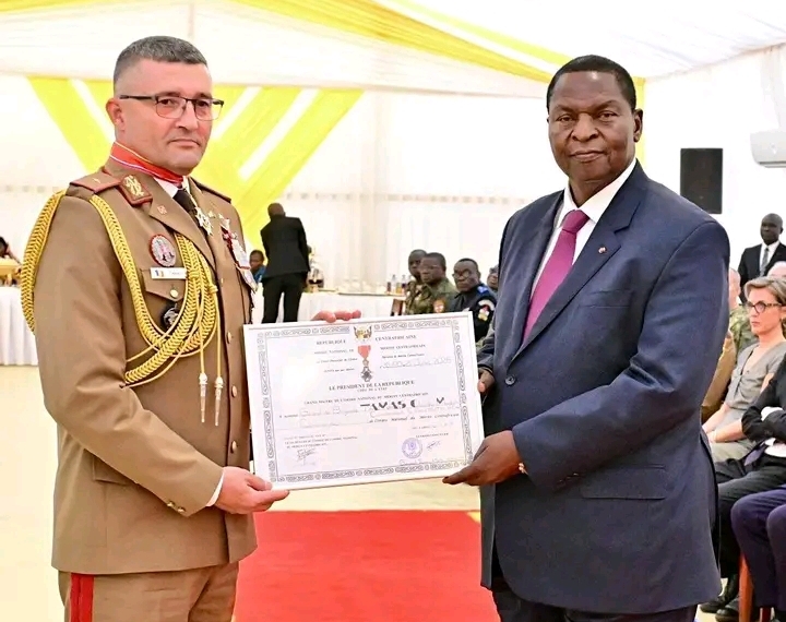 EUTM-RCA : Touadéra honore le général Tamas et réaffirme l’ouverture de la RCA à ses partenaires
