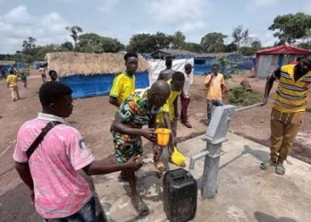 Cité Jean XXIII : les pannes de forages plongent les habitants dans la galère de l’eau potable