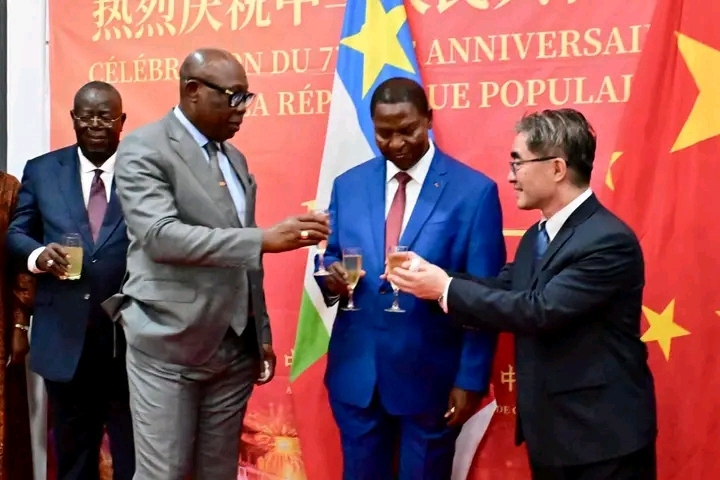 Coopération sino-centrafricaine : le président Touadéra célèbre les 77 ans de la Chine et mise sur de nouveaux partenariats