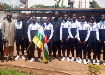 Football : les Fauves U-15 reçoivent le drapeau national avant leur première participation au Mondial en Azerbaïdjan