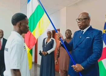 Jeux Olympiques de la Jeunesse de Dakar au Sénégal, le premier ministre remet l’Etendard national aux Fauves avant leurs départs